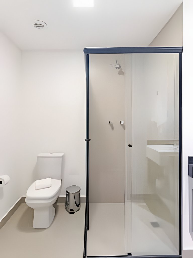 Metrô • Academia Fantástica • Coworking • Laundry