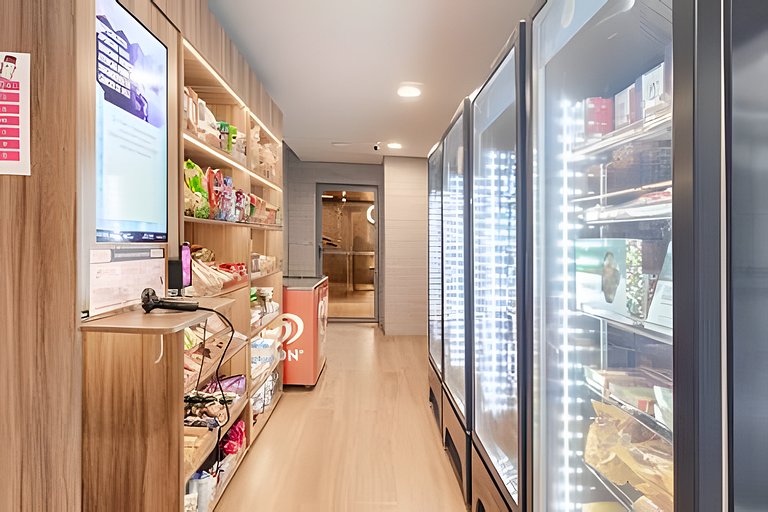 Metrô • Academia Fantástica • Coworking • Laundry