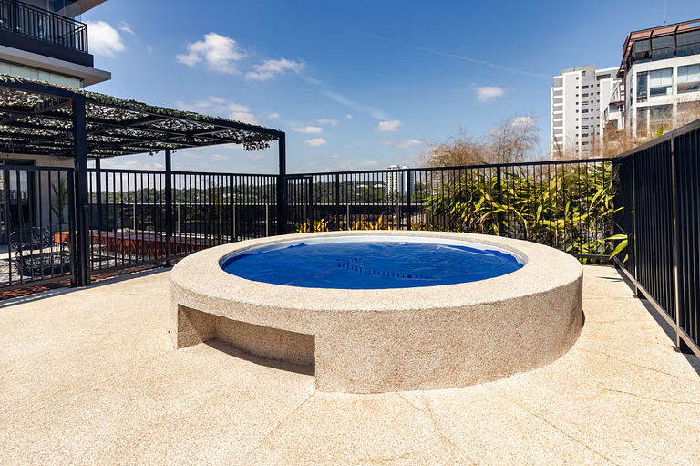 Metrô • Academia Fantástica • Coworking • Laundry