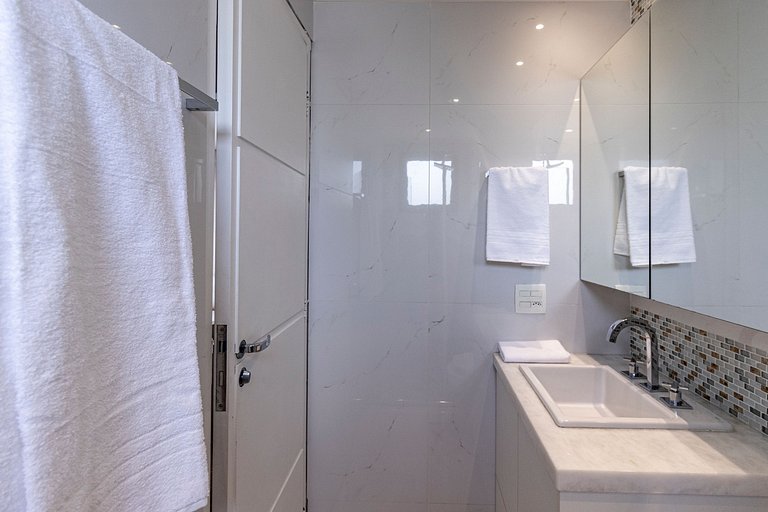 Flat em Moema - Estacionamento & Limpeza Diária