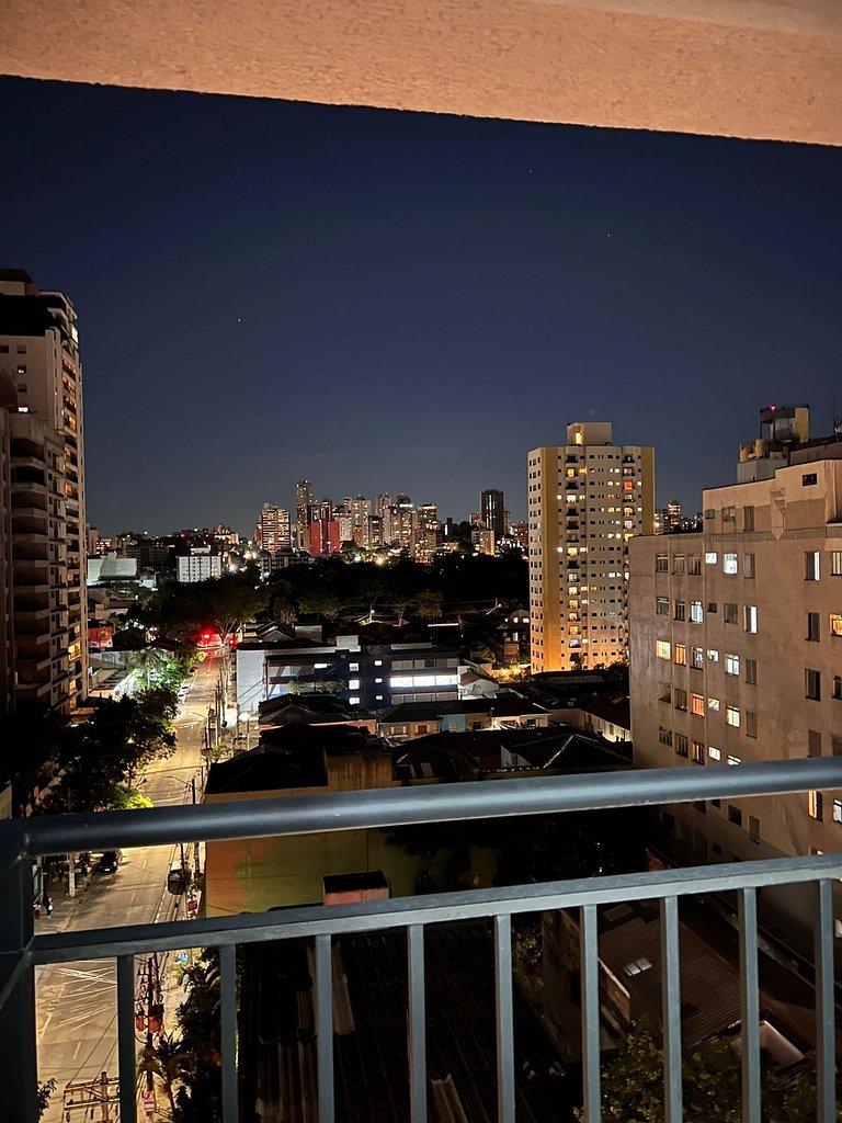 2Q • Ar Cond. • Academia • Coworking • Lavanderia