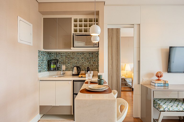 Flat em Moema - Estacionamento & Limpeza Diária