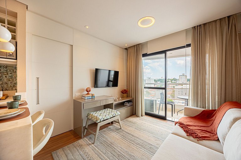 Flat em Moema - Estacionamento & Limpeza Diária